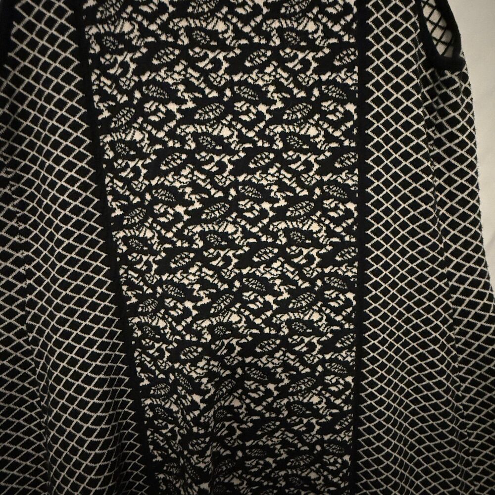 Belldini Sleeveless Open Front Cardigan Vest Black Cream Women's Size Medium - Picture 5 of 9